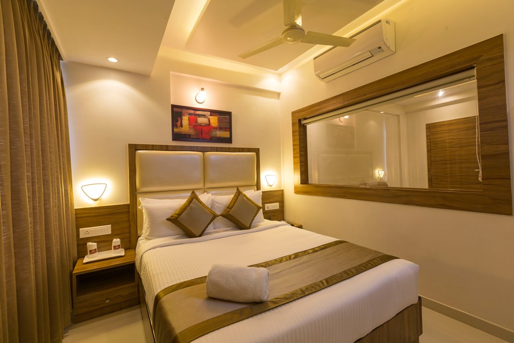 Grand Plaza Suites